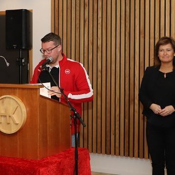 cd38e6_f9cbf648192941c3a8821f69496039bamv2_d_3771_1280_s_2