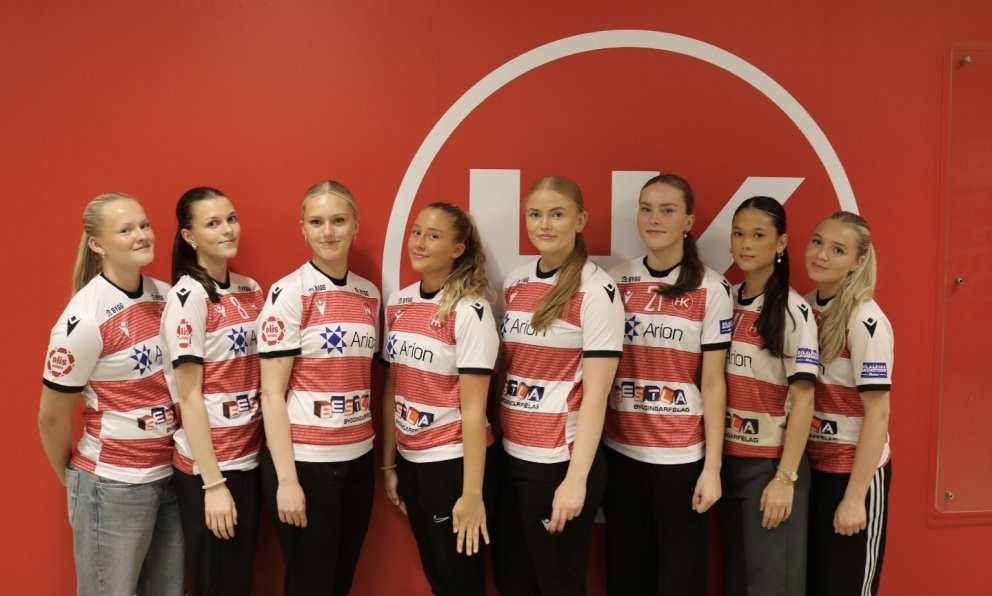 Ungar og efnilegar skrifa undir hjá HK 