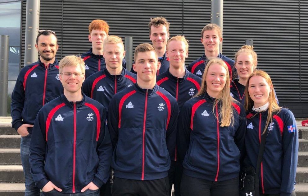 10 leikmenn HK í blaklandsliðunum