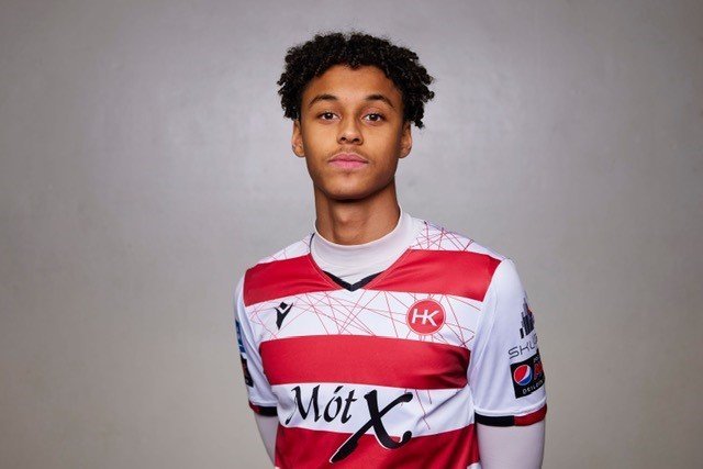 Breki Muntaga Jallow skrifar undir samning við HK