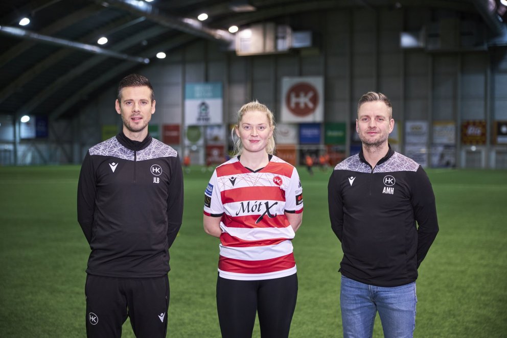 Bryndís Gréta skrifar undir við HK