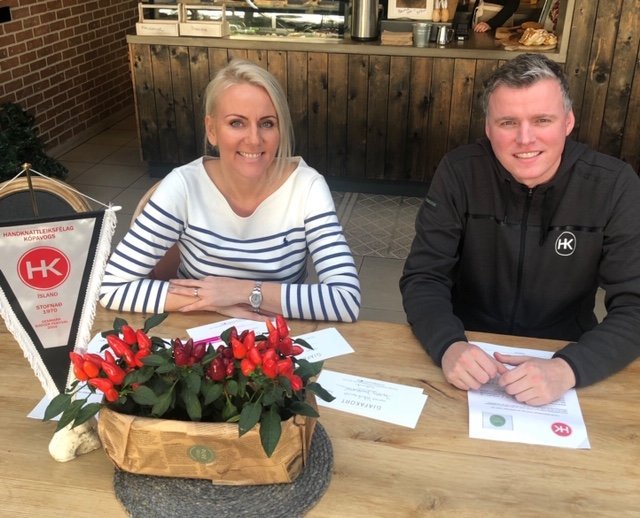 Handknattleiksdeild HK og Pure Deli í samstarf