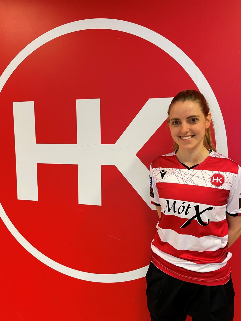 Lára Einarsdóttir leikur með HK í sumar!