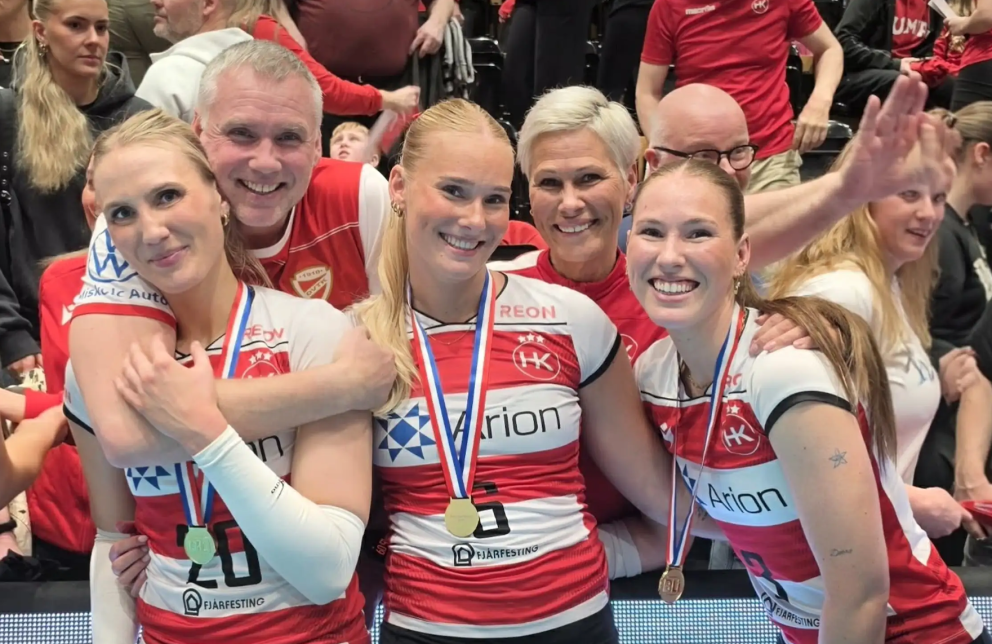 Systurnar þrjár stefna á stóra titla með HK