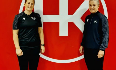 Eva Hrund og Kristín Guðmunds skrifa undir