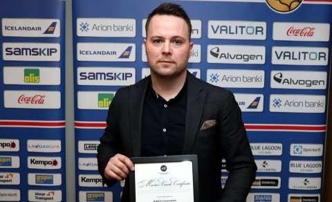 Elías Már útskrifast með Master Coach gráðu